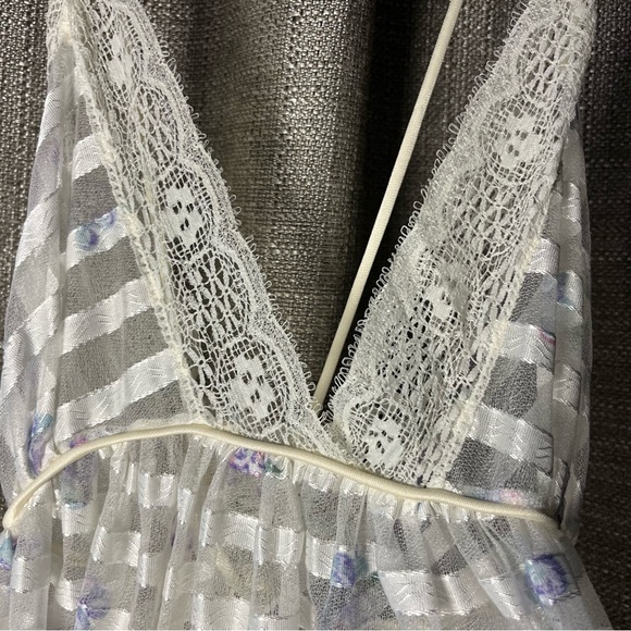 Vintage Lily Of France 70’ Silky Nylon Nightgown Lace Small - Picture 2 of 14